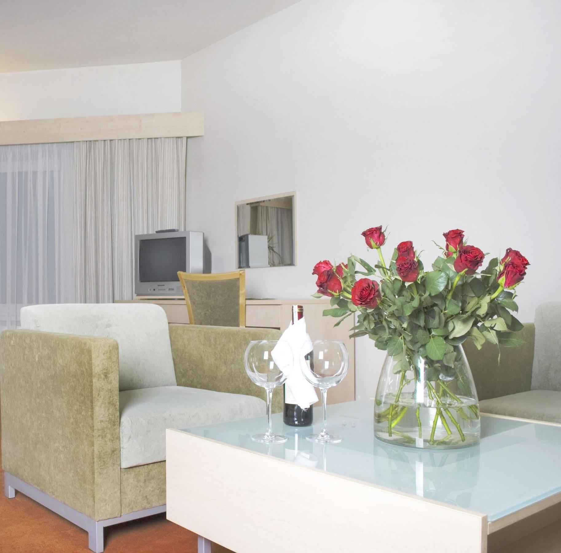 Hermis Hotel Kowno Zewnętrze zdjęcie